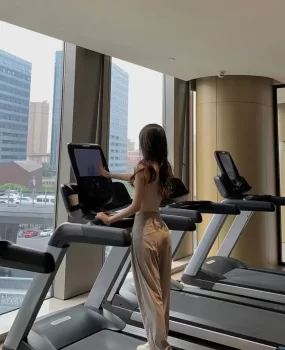 哓含挺不错。不枉此行。