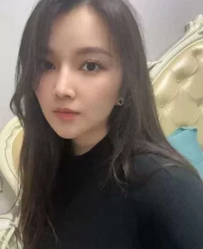 成都南门蜜桃臀优小雅