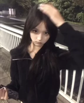 宝安清纯学妹白虎嫩妹