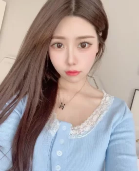 郑州刚到新茶妹子性格温顺服务听你指挥