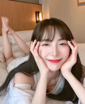 上海浦东高质量私密会所，刚刚下海，年纪10-28岁之间，莞式泉套服务，妹妹可以高潮喷水，可到店可上门