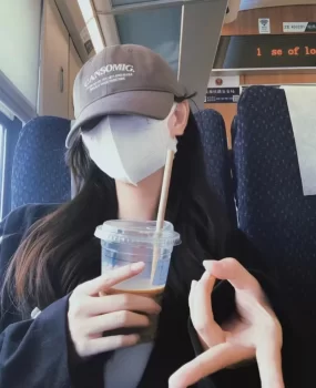 身材不错的美女