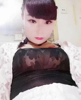 年轻身材好性格也好的妹子