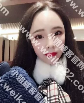 验证兼职女柠檬心，身材不错