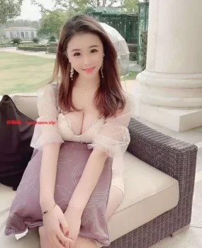 风骚气质女，功夫一流